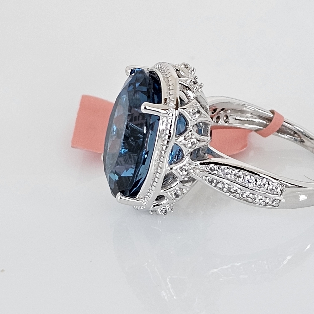 Natural London Blue Topaz & Diamond Ring in Sterling Silver & Rhodium Size 7! - Picture 4 of 17